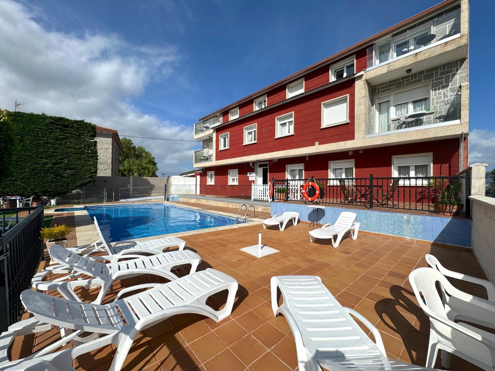 Apartamentos Sinas Playa Raxo Exterior foto